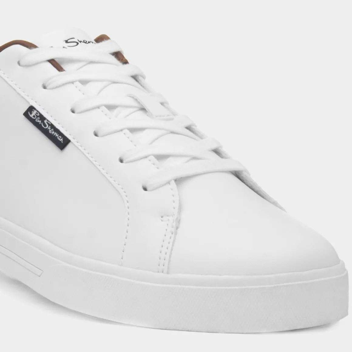 Ben Sherman Chase Mens White Casual Shoe