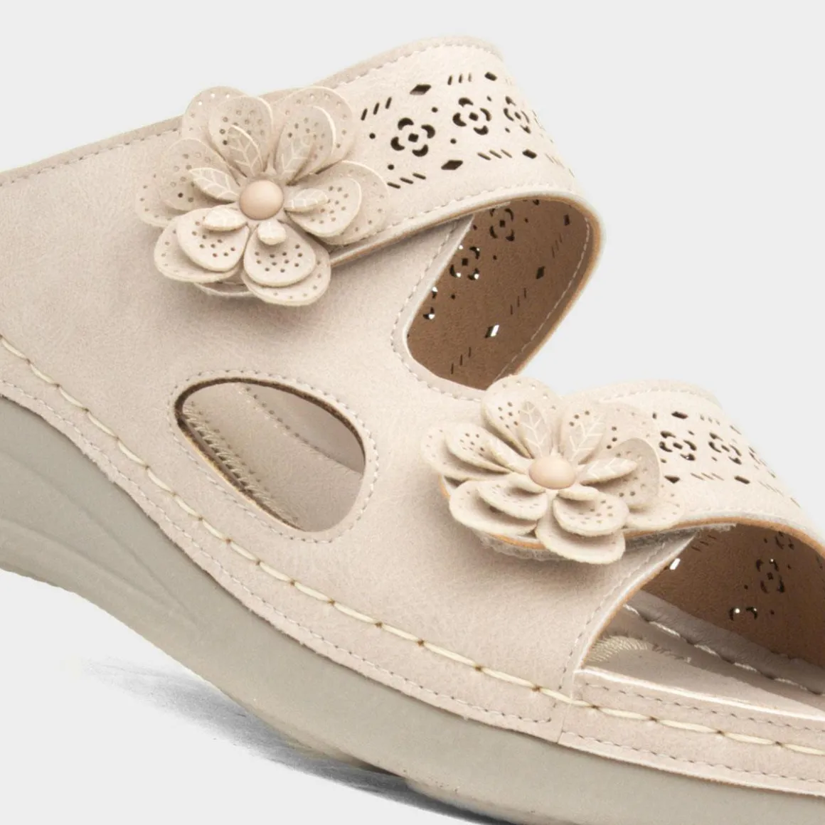 Comfy Steps Madeira Womens Beige Mule Sandal