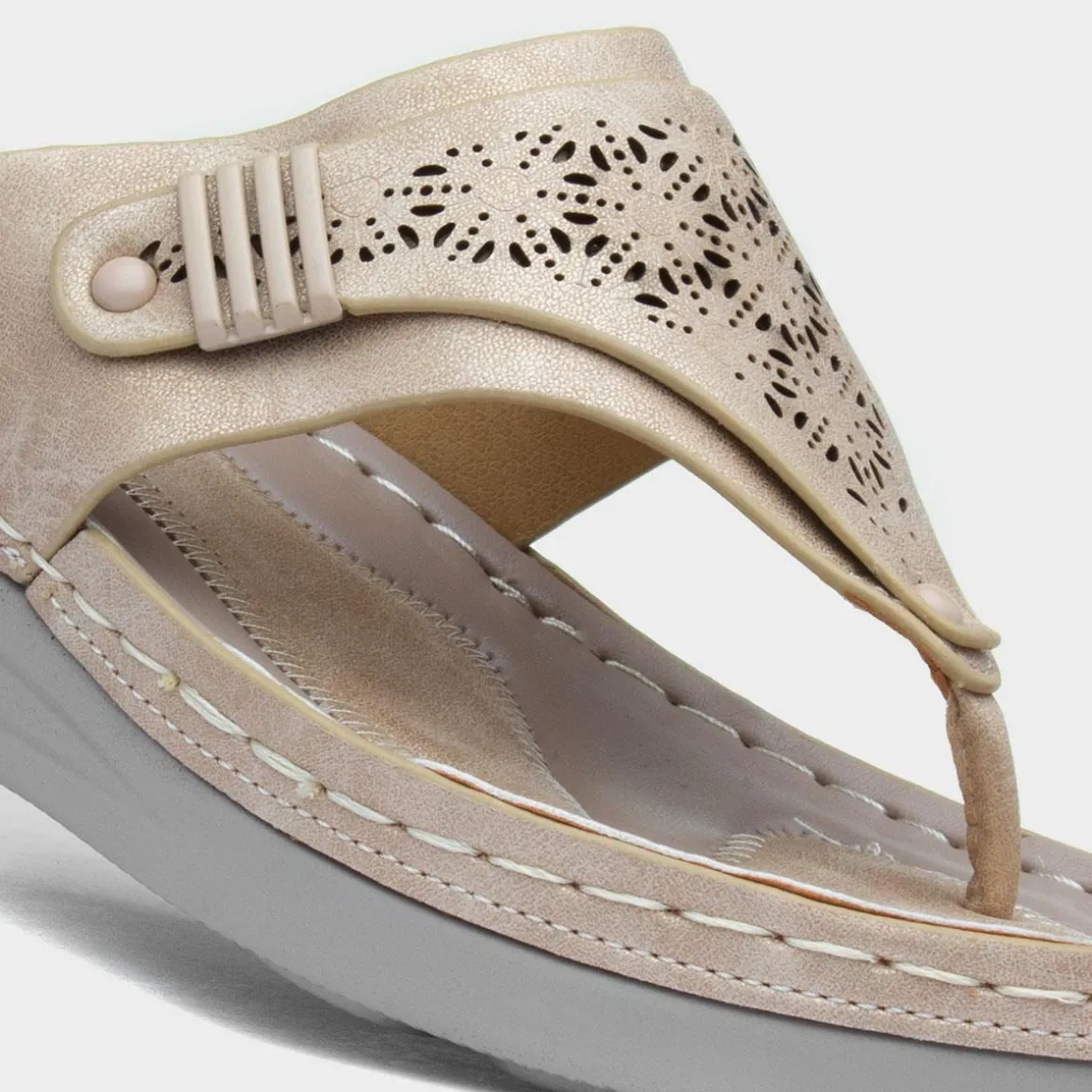 Comfy Steps Malta Womens Beige Toe Post Sandal