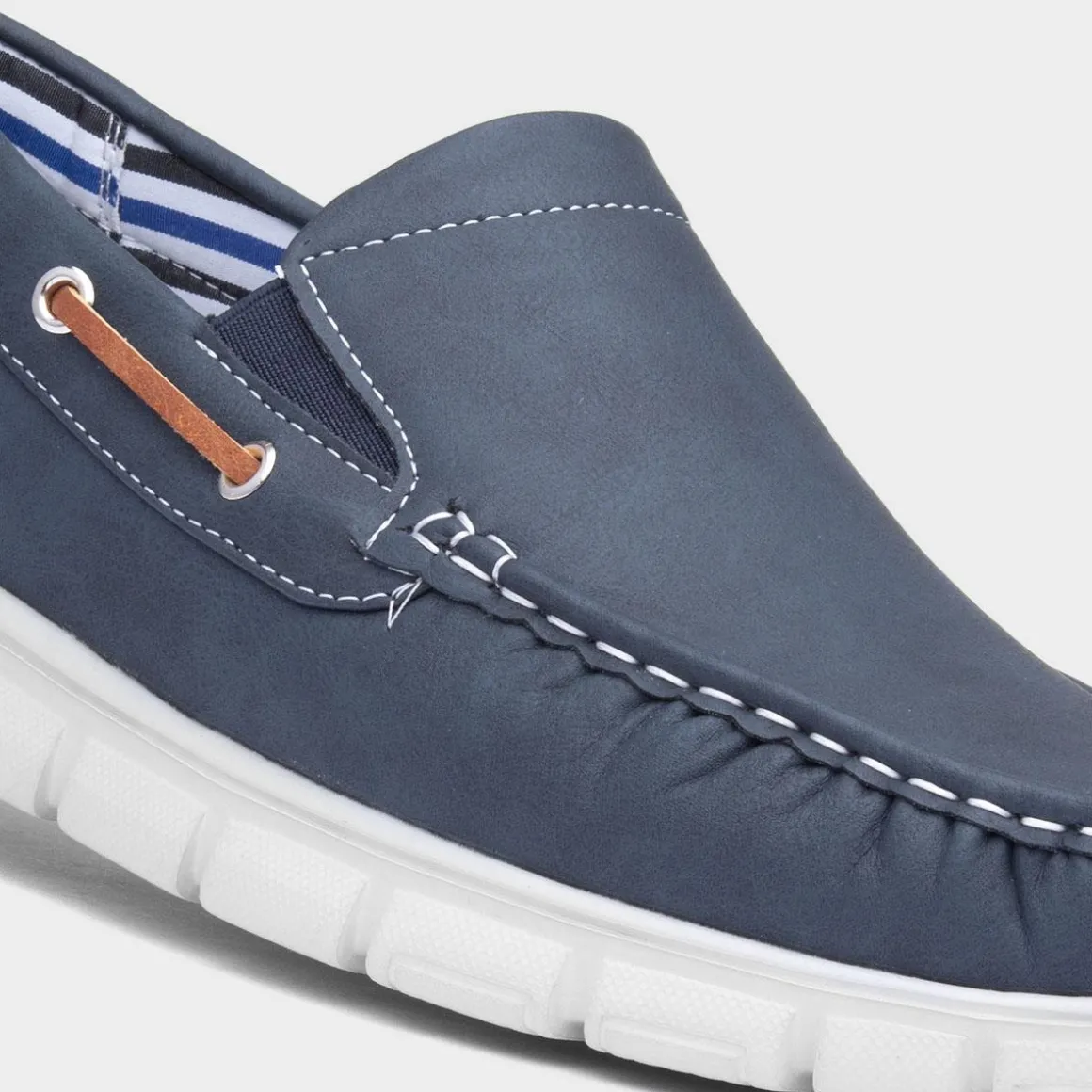 Cushion Walk Declan Mens Navy Casual Boat Shoe