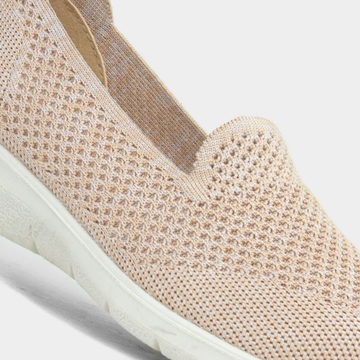 Cushion Walk Leona Womens Beige Casual Shoe