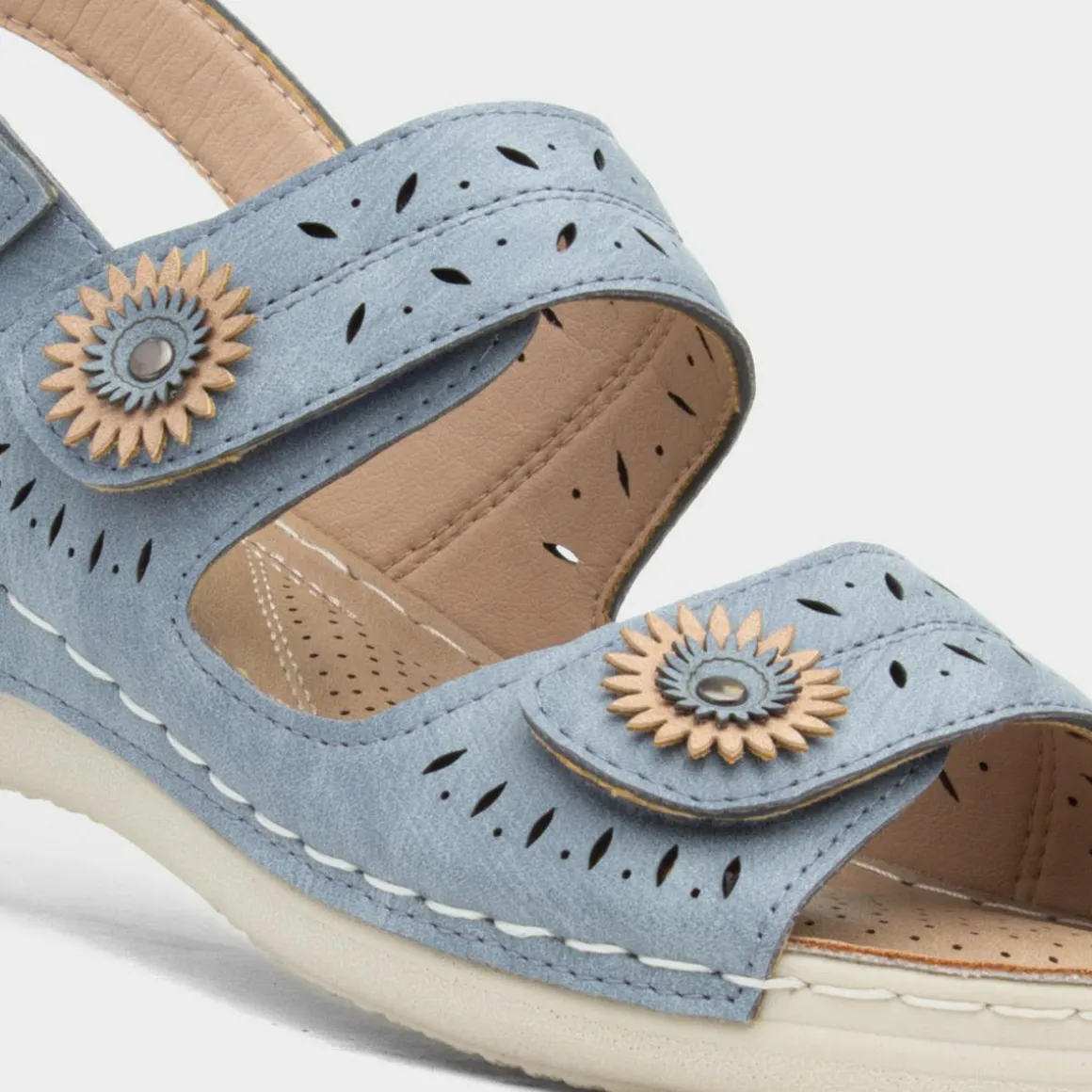 Cushion Walk Meryl Womens Blue Wedge Sandal