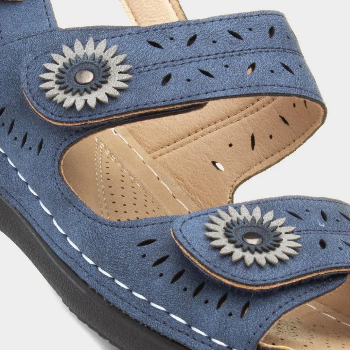 Cushion Walk Meryl Womens Navy Wedge Sandal