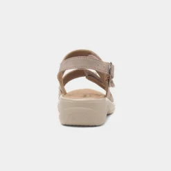 Cushion Walk Samantha Womens Beige Sandal