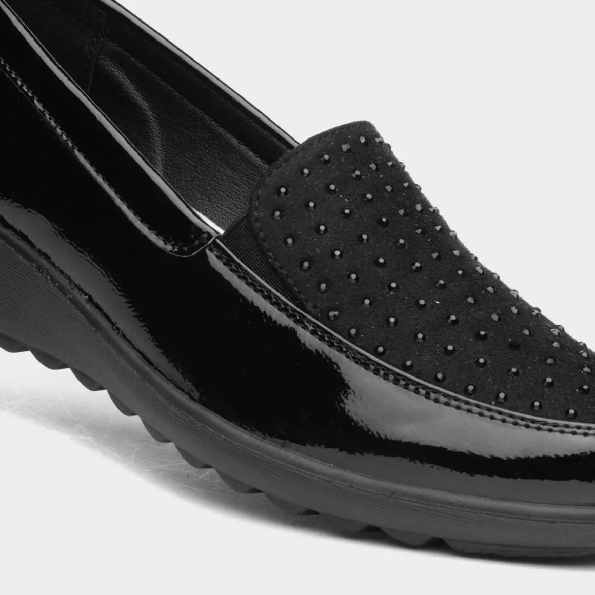 Cushion Walk Susan Womens Black Slip On Shoe