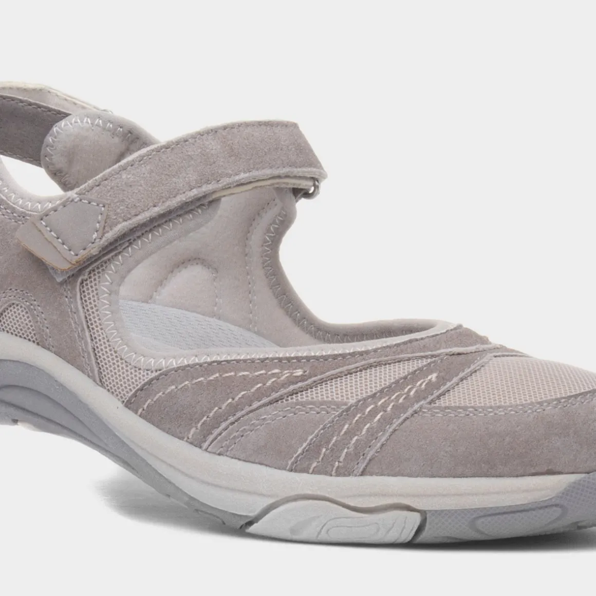 Free Spirit Brylee Womens Taupe Casual Shoe