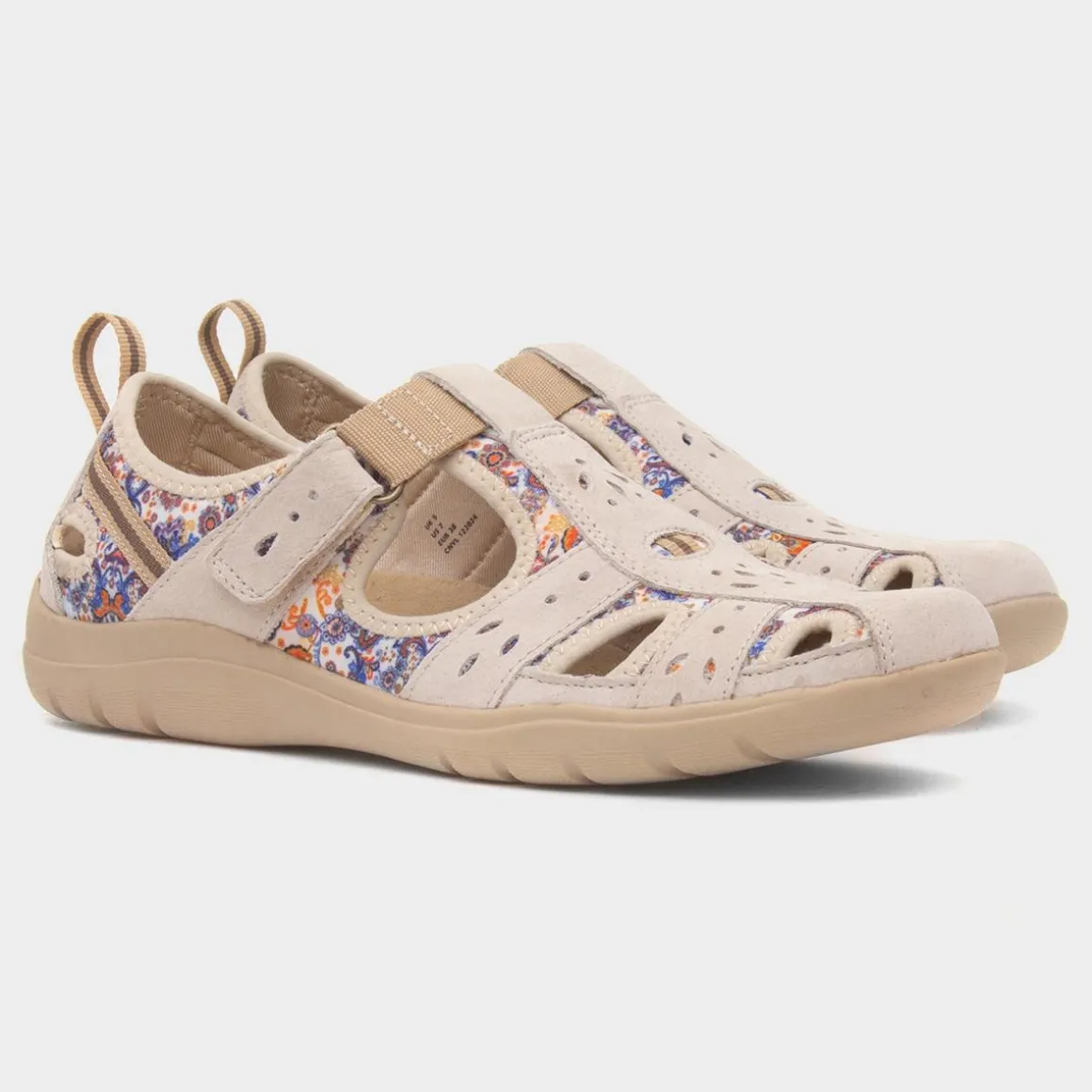 Free Spirit Cleveland Womens Beige Shoes