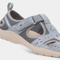 Free Spirit Cleveland Womens Grey Easy Fasten Shoe