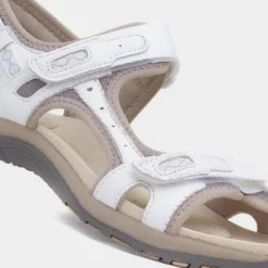 Free Spirit Frisco Womens White Easy Fasten Sandal