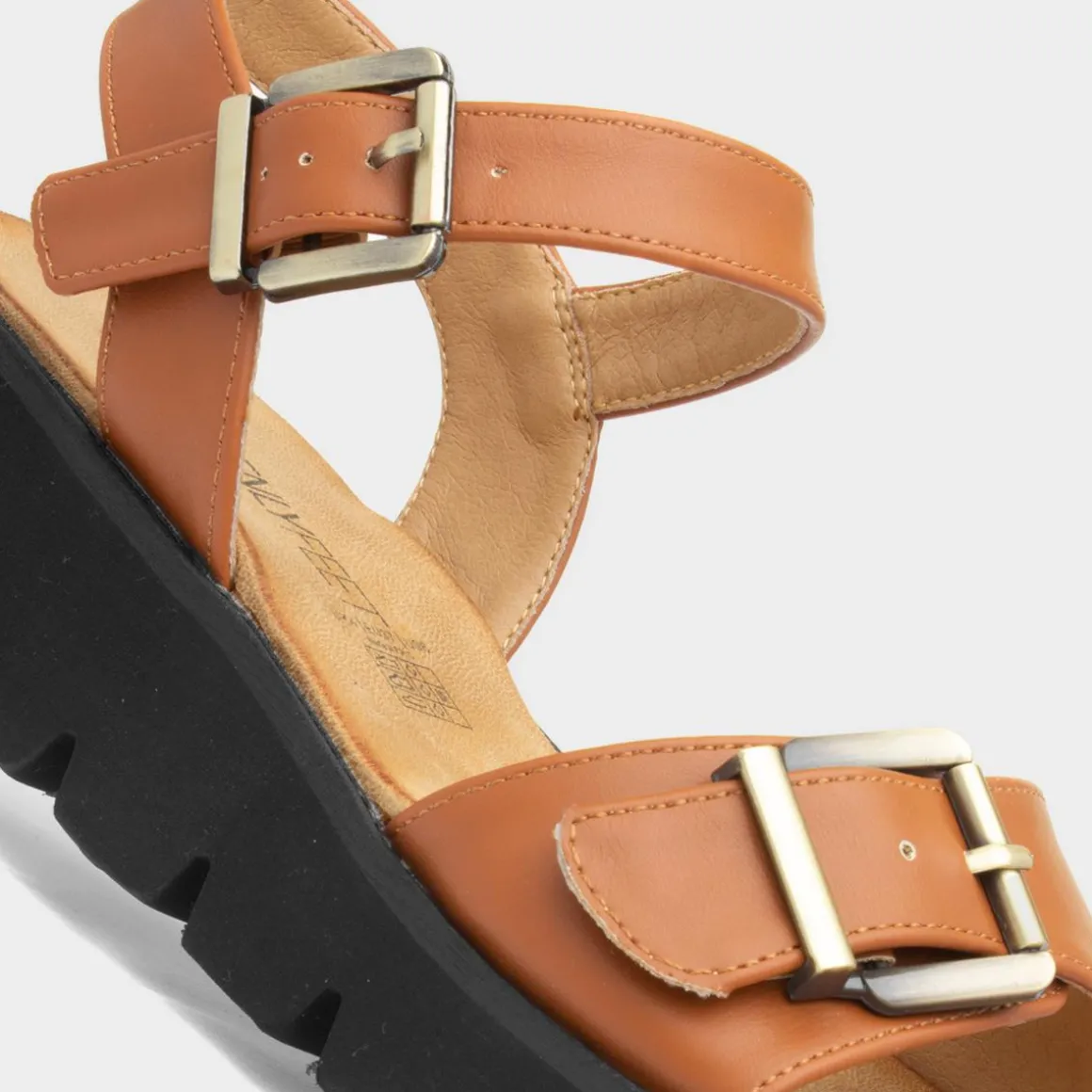 Heavenly Feet Alberta Womens Tan Buckle Sandal