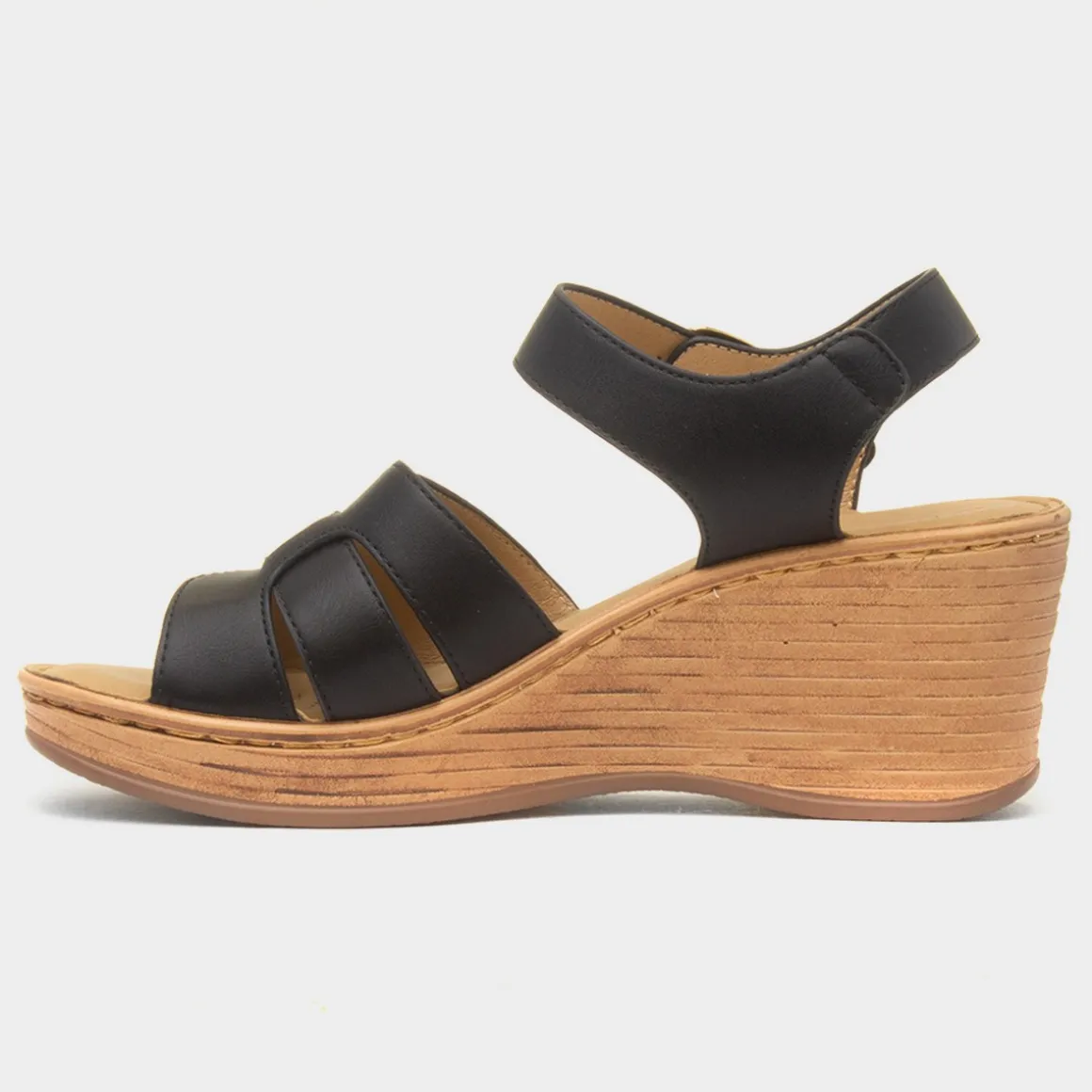 Heavenly Feet Dizzy Womens Black Wedge Sandal