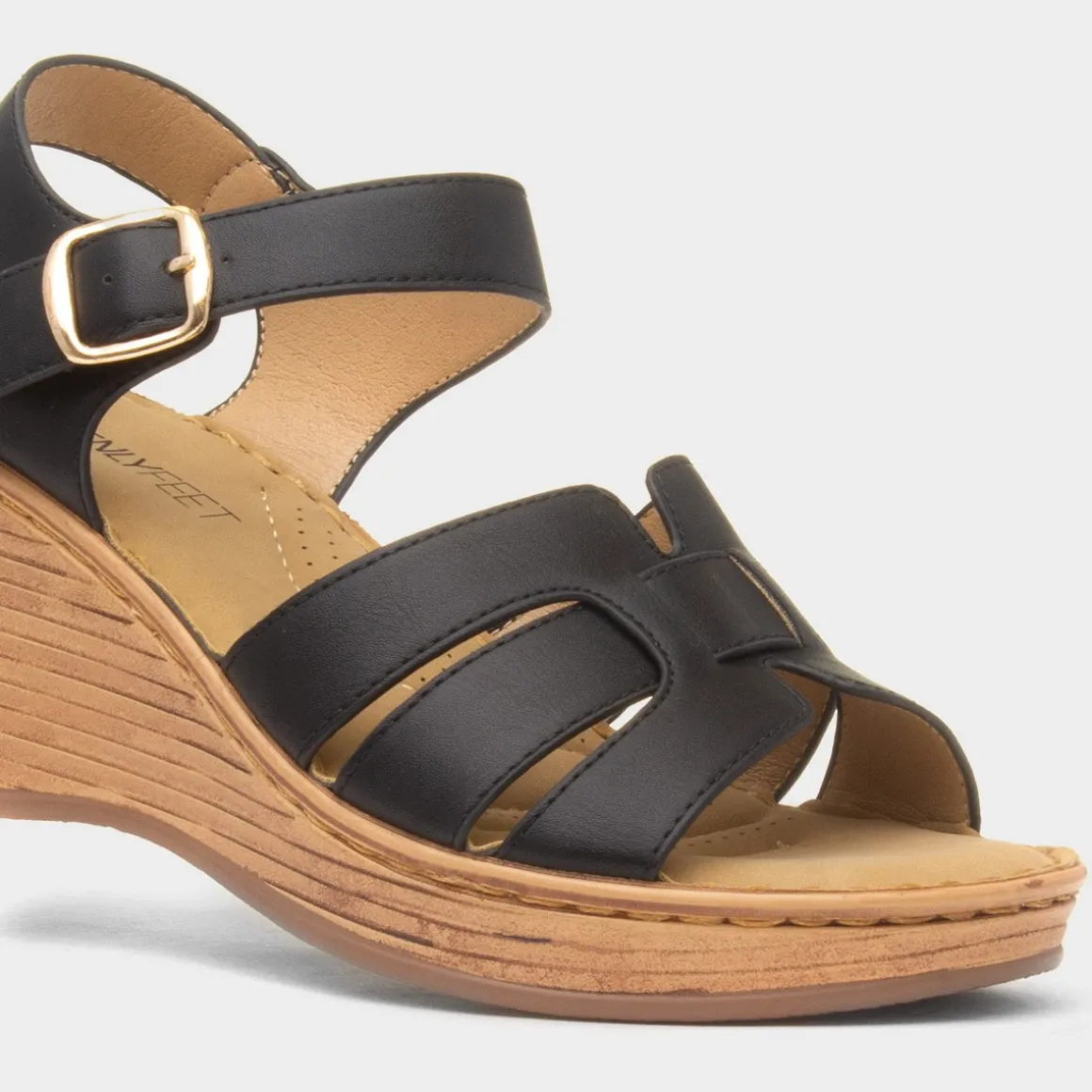 Heavenly Feet Dizzy Womens Black Wedge Sandal