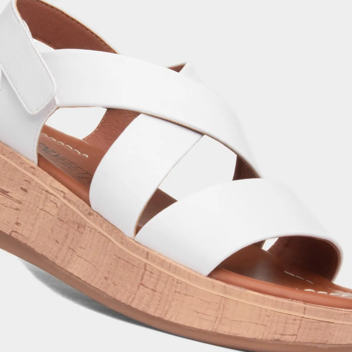 Heavenly Feet Harper Womens White Strappy Sandal