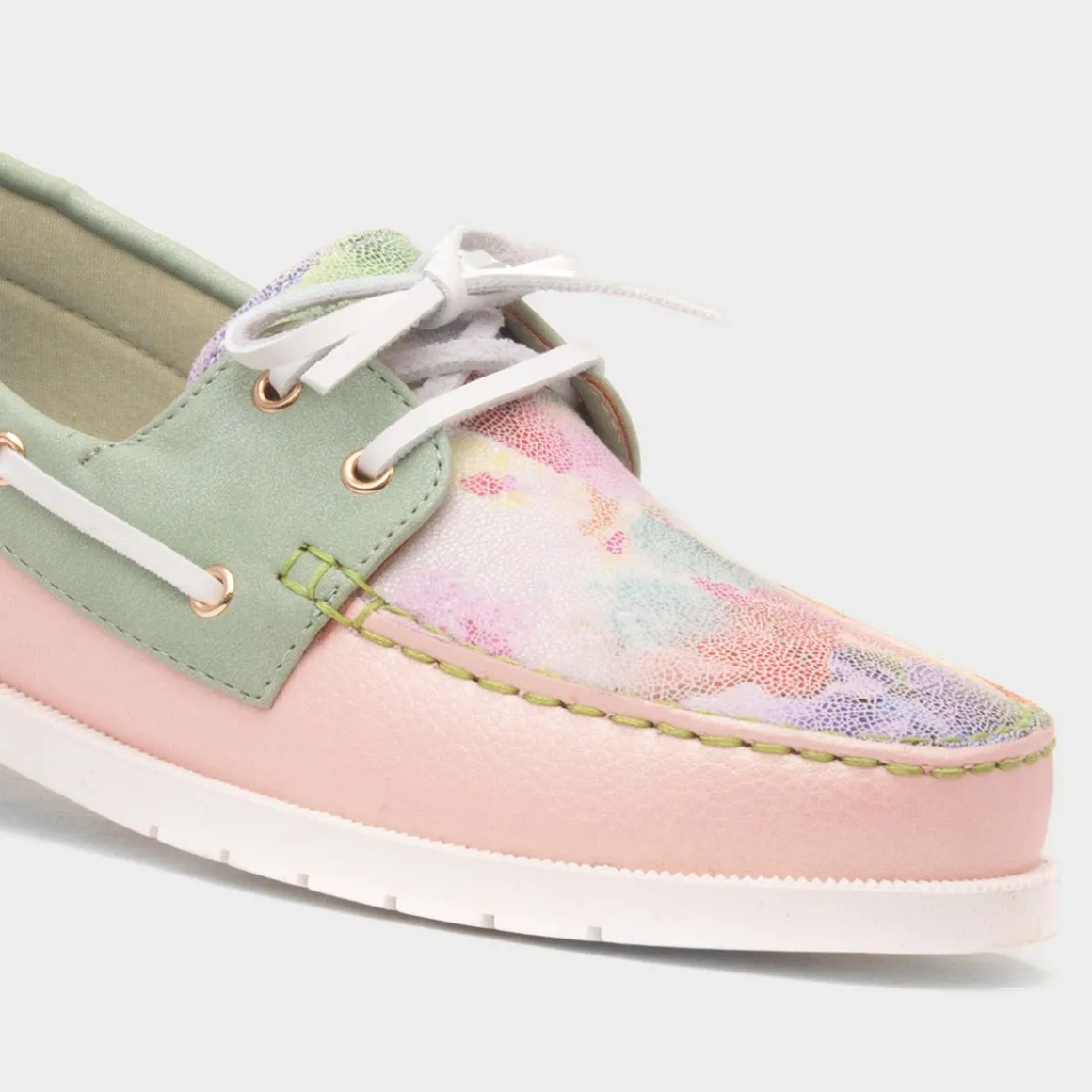 Heavenly Feet Shelly Womens Multi Floral Boat Shoe