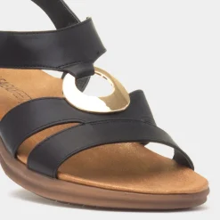 Heavenly Feet Trace Womens Black Sandal
