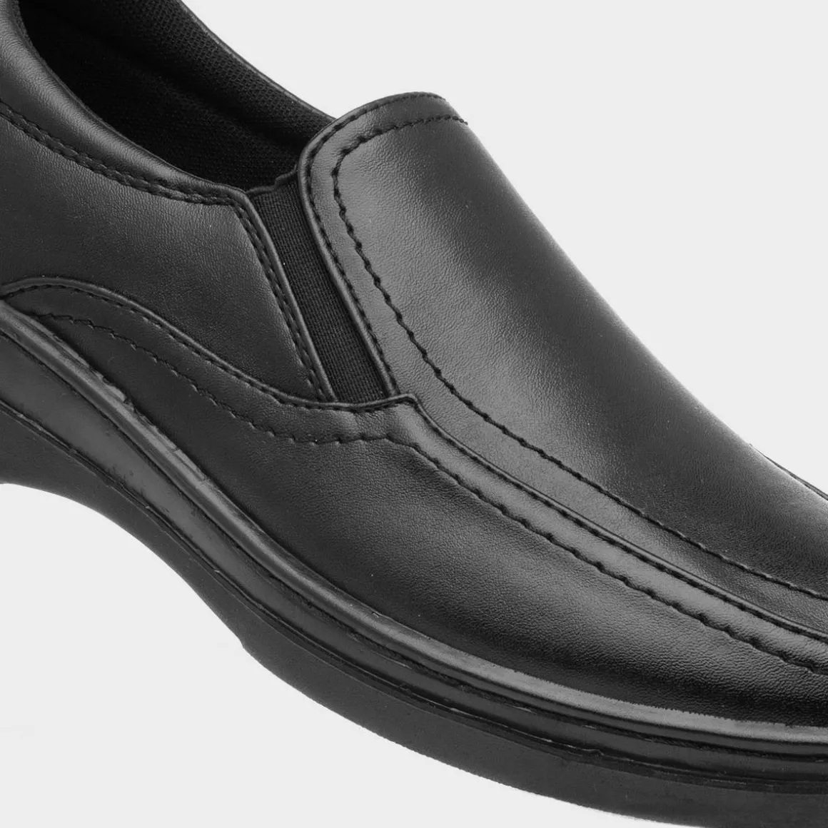 Hobos Bruce Mens Side Twin Gusset Shoe in Black