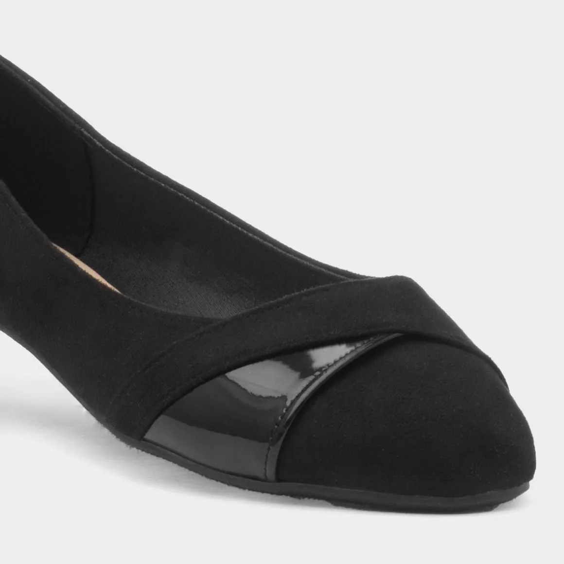 Krush Roxxi Womens Black Wider Fitting Ballerina