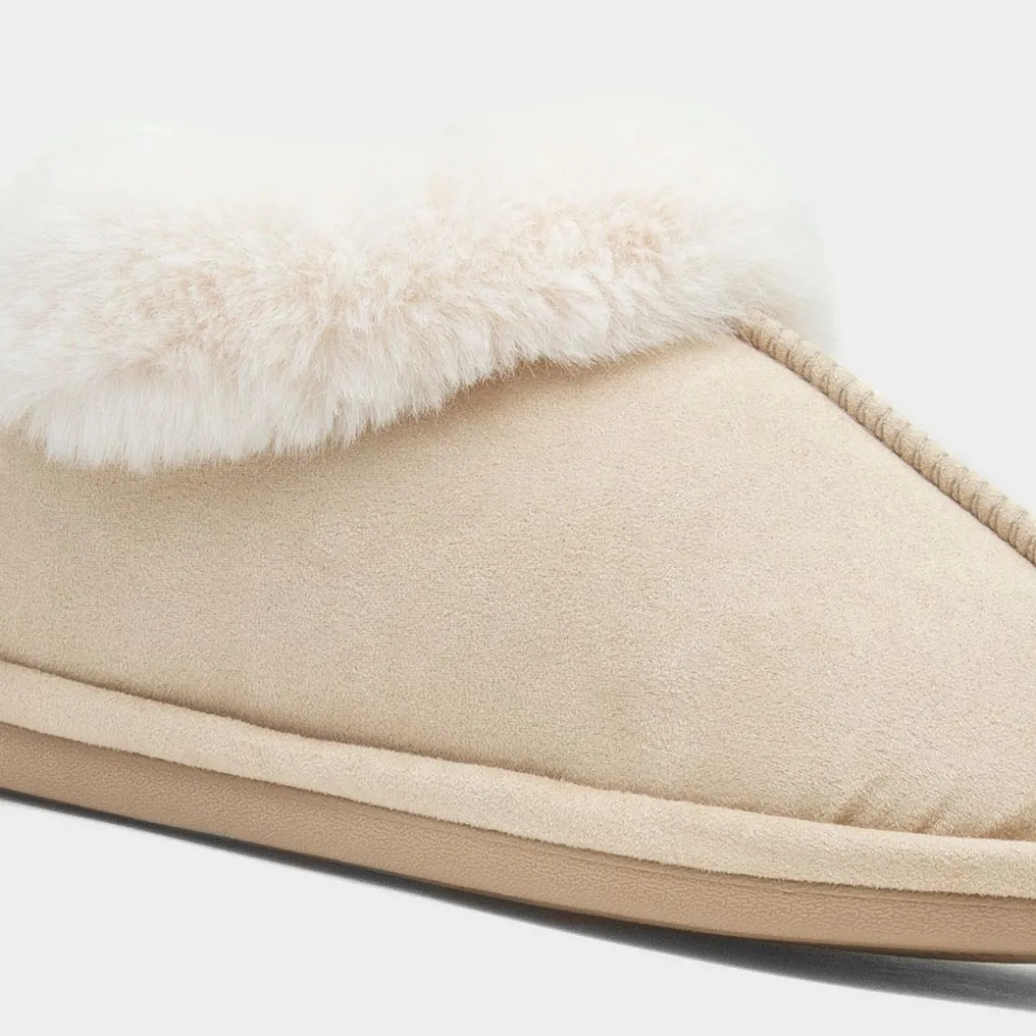 Krush Womens Nude Faux Fur Full Slipper