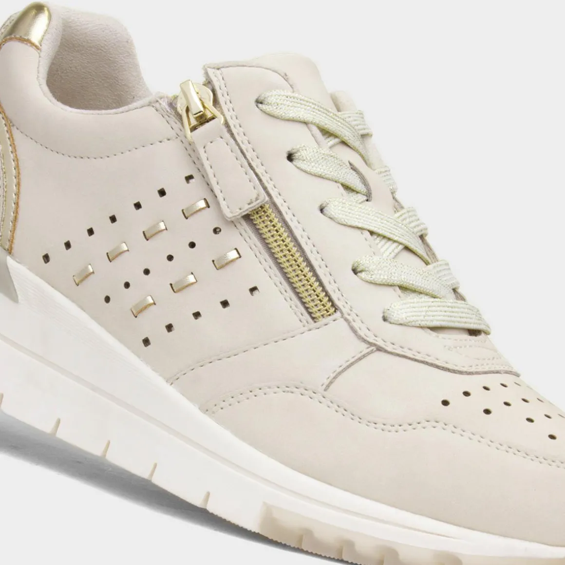 Lilley & Skinner Oval Womens Beige Casual Trainer