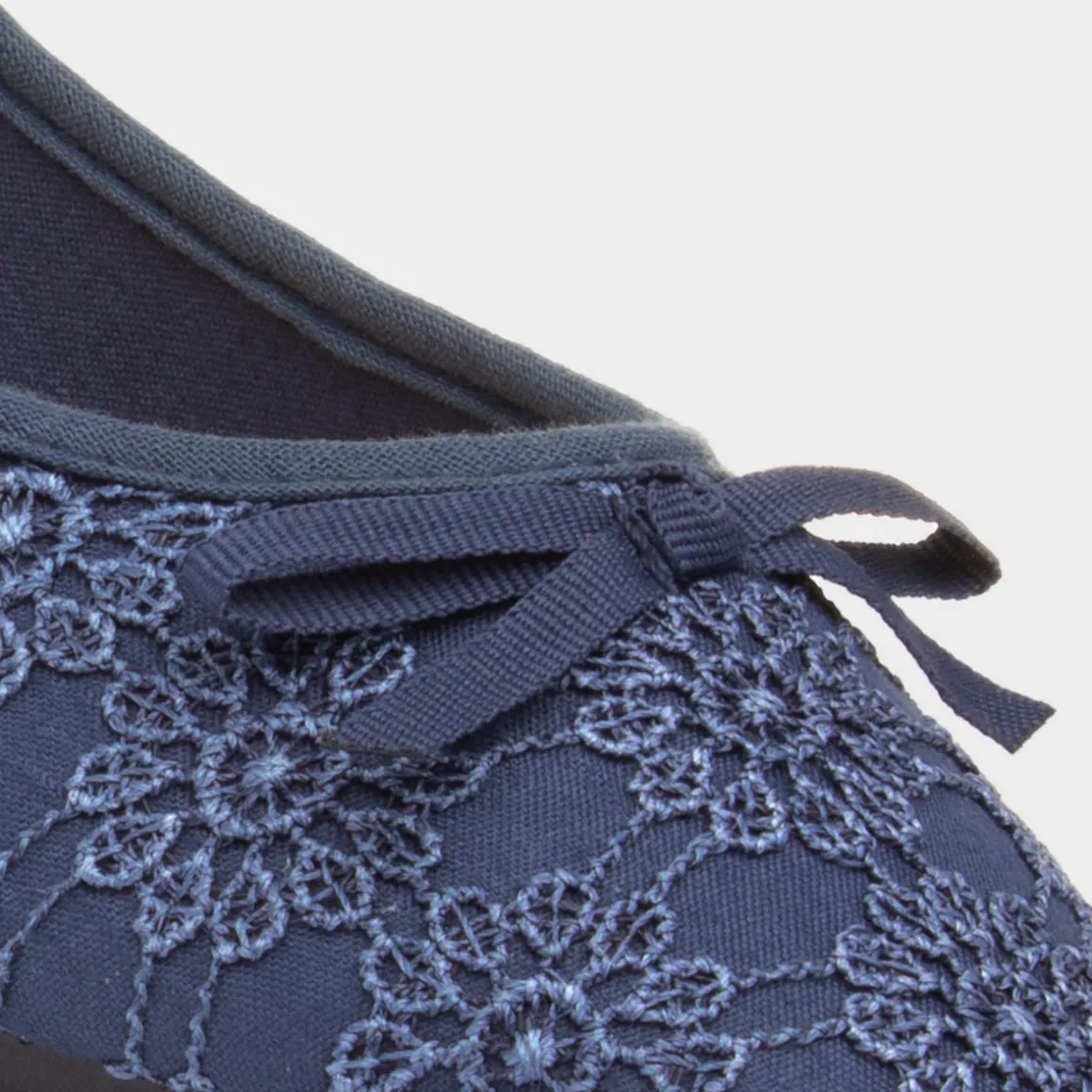 Lilley Gwen Womens Navy Lace Slip On Ballerina