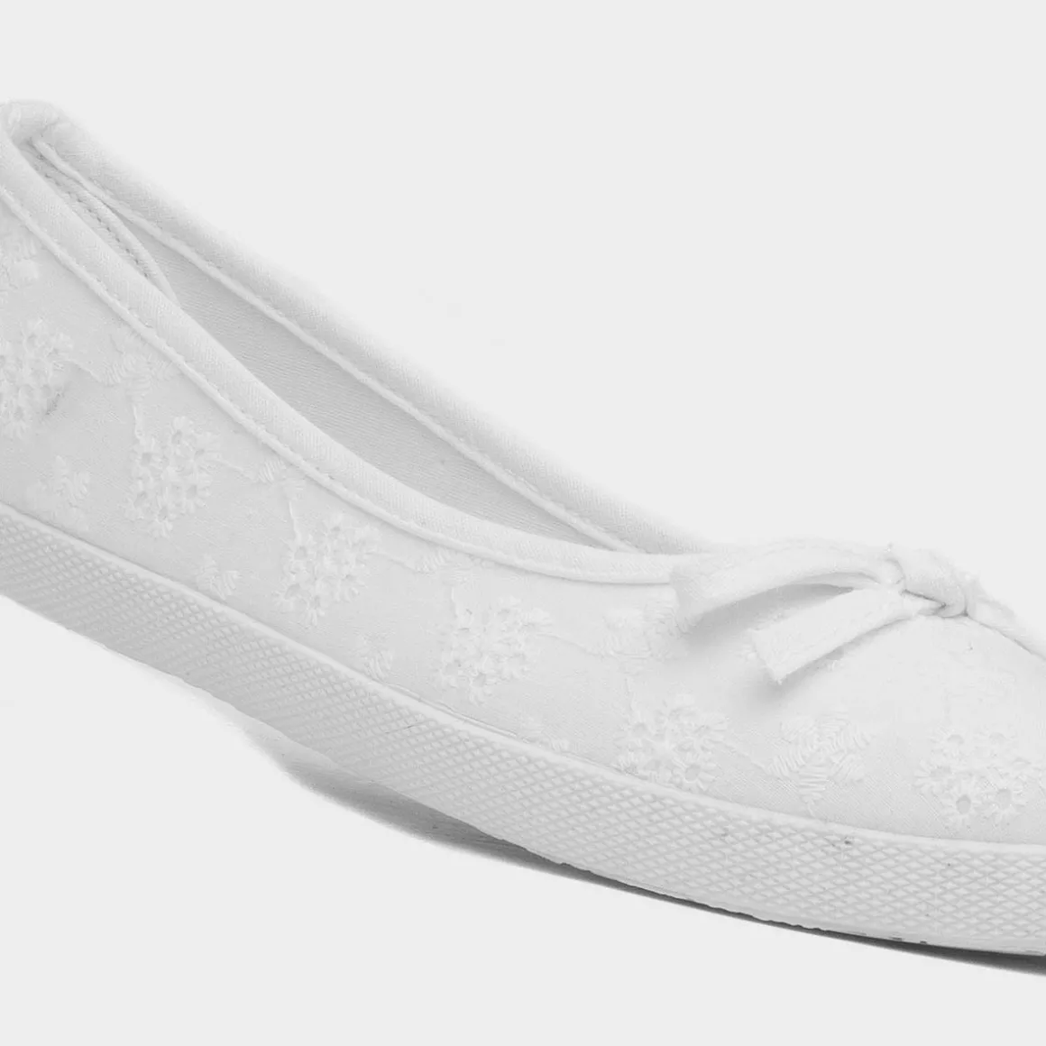 Lilley Patsy Womens White Ballerina Canvas