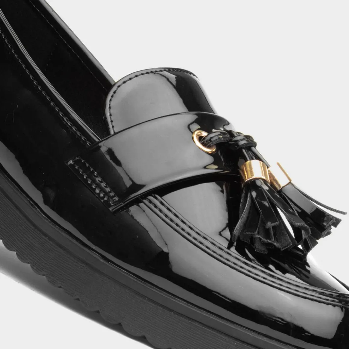 Little Diva Tia Girls Black Patent Tassel Loafer
