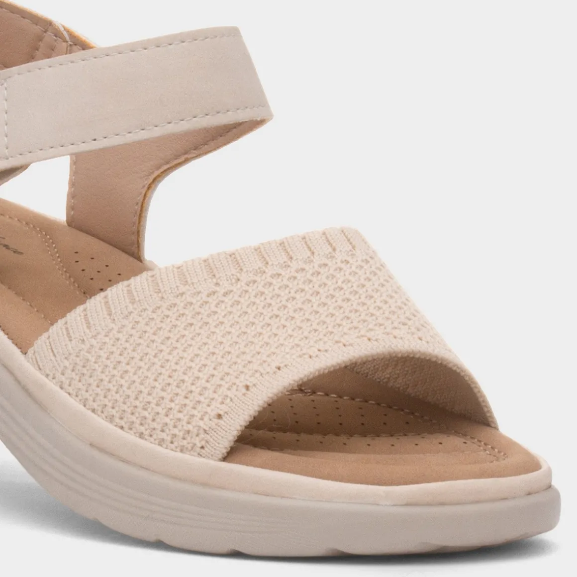 Maya Grace Ella Womens Beige Easy Fasten Sandal