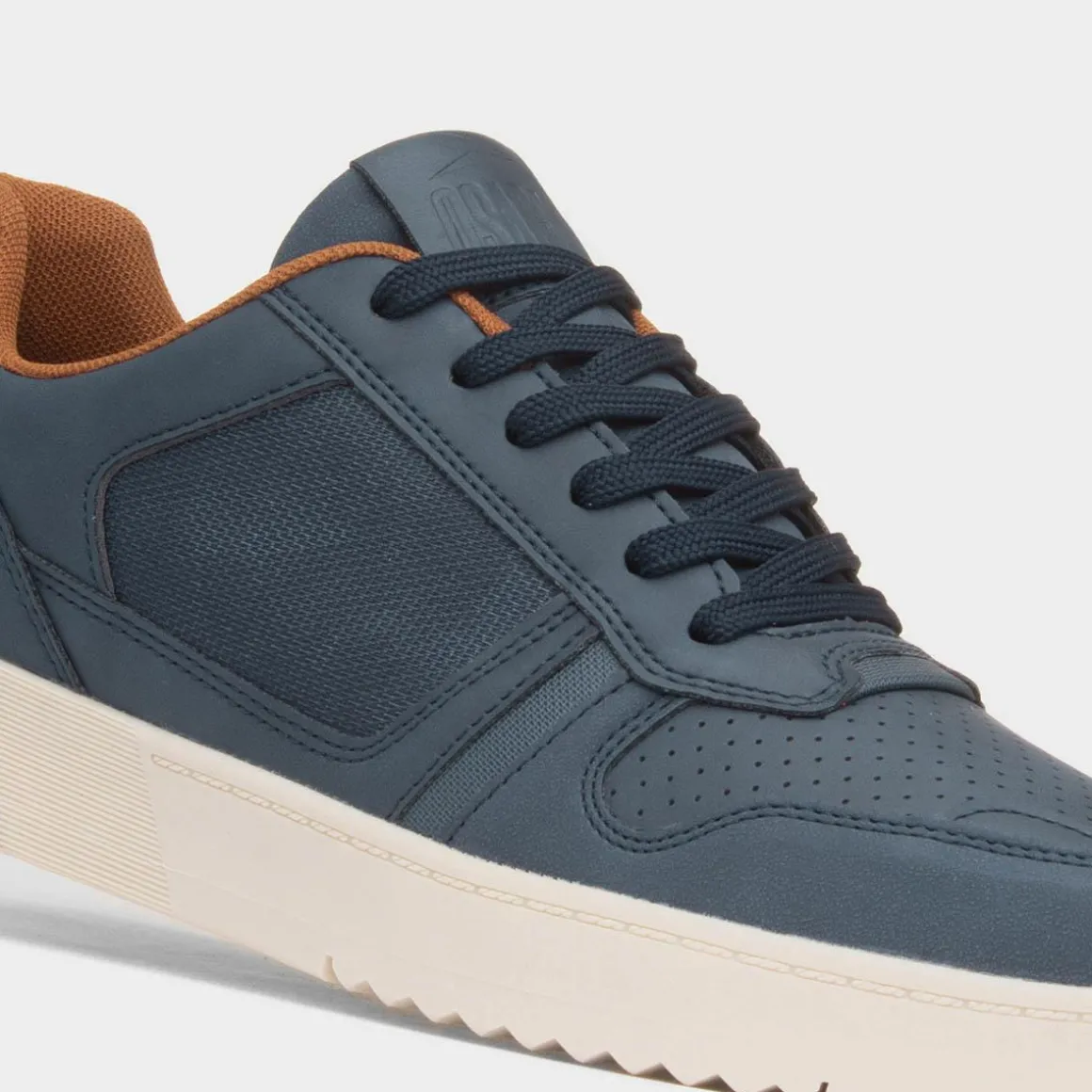 Osaga Bellingham Mens Navy Casual Trainer