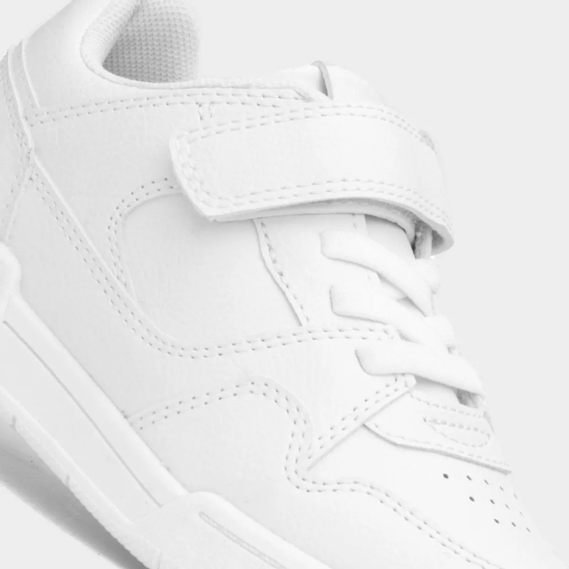 Osaga Ronaldo Kids White Easy Fasten Shoe