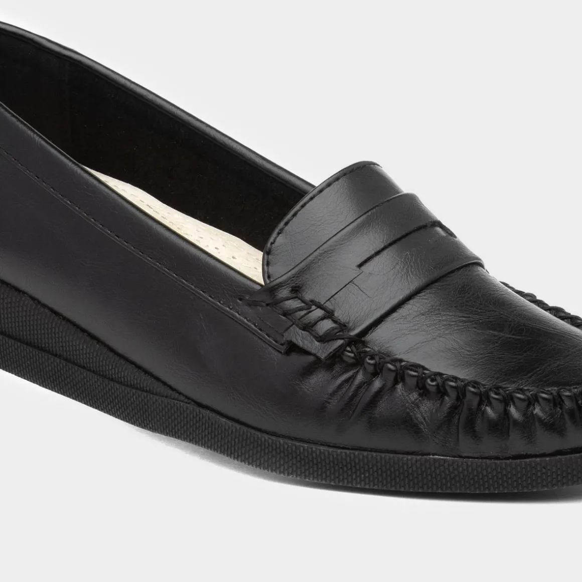 Softlites Delia Womens Black Moccasin Loafer Shoe