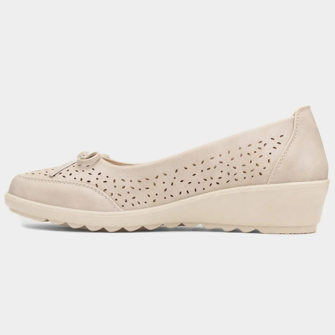 Softlites Dion Womens Cream Casual Shoe