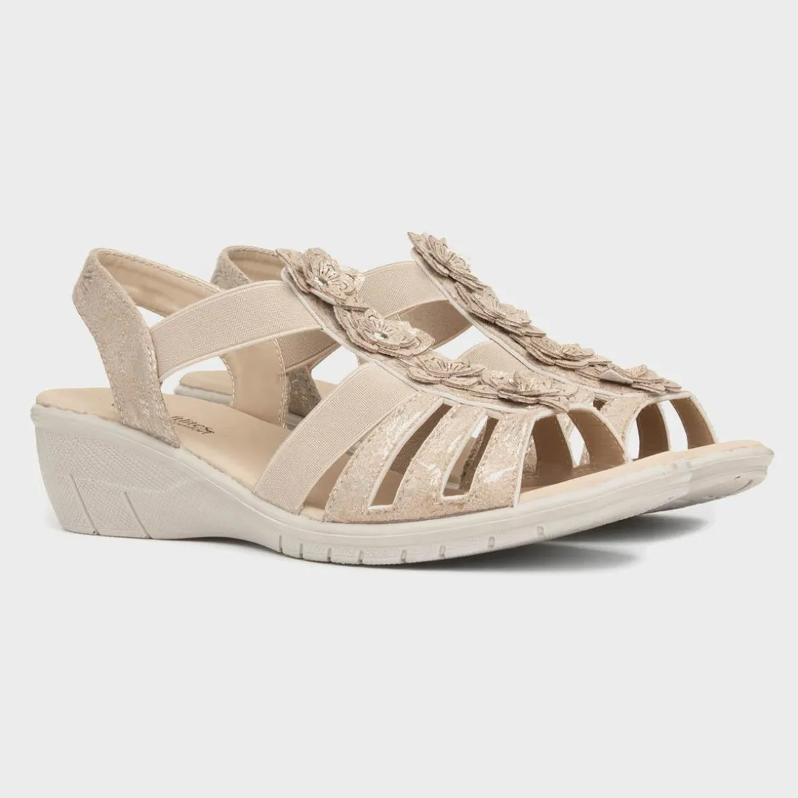Softlites Sienna Womens Beige Flower Sandal