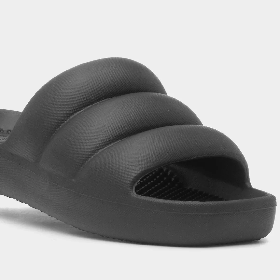 Totes Solbounce Womens Black Puffy EVA Slider