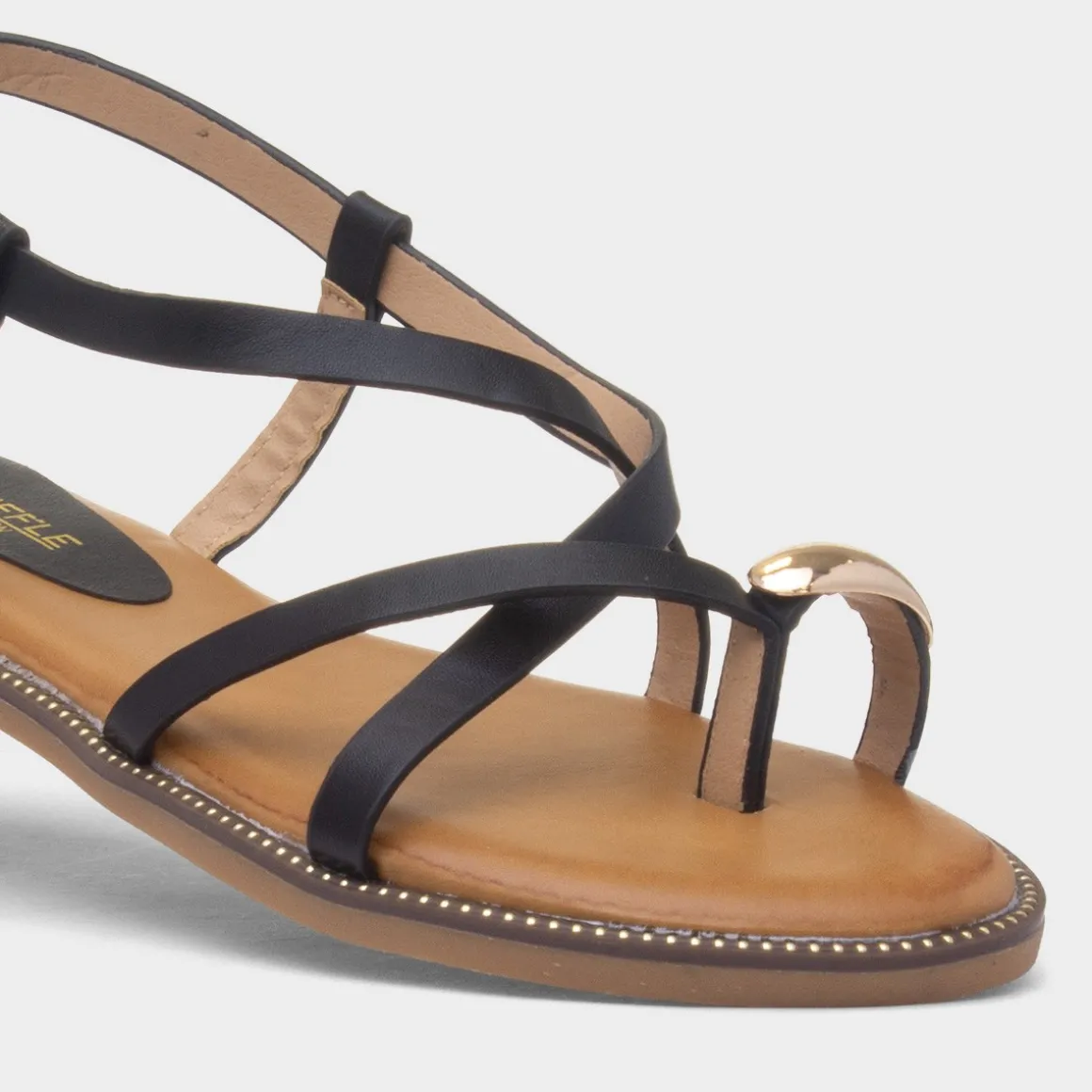 Truffle Aelia Womens Black Toe Post Sandal