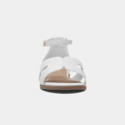 Truffle Bay Womens White Buckle Sandal