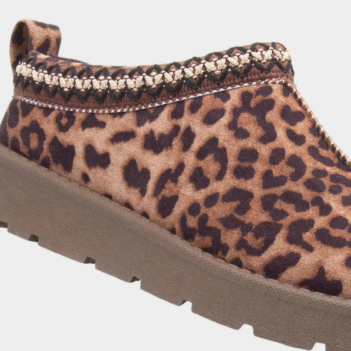 Truffle Chloe Womens Brown Cheetah Faux Fur Shoe