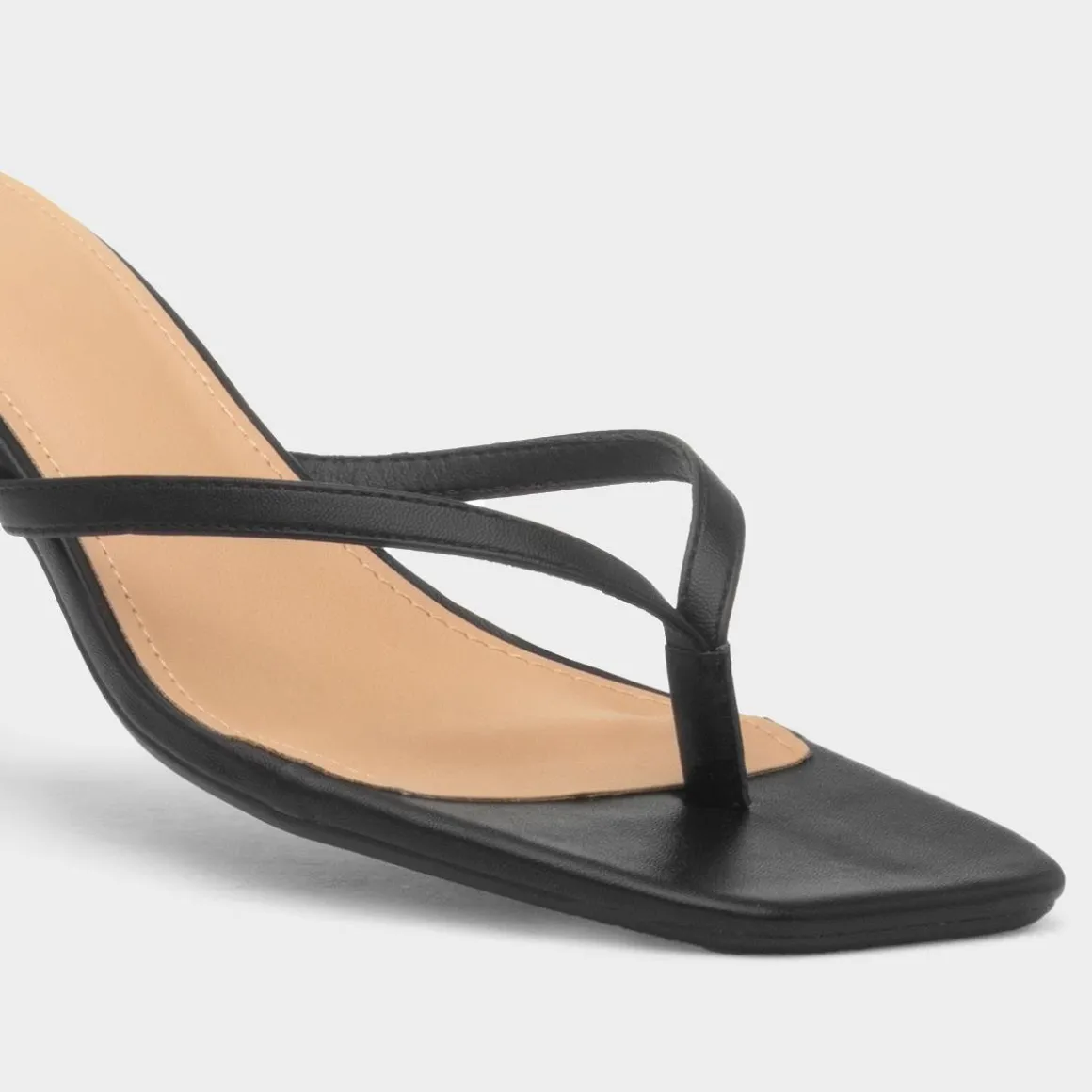 Truffle Dua Womens Black Heeled Toe Post Sandal