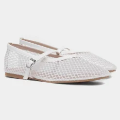 Truffle Krystal Womens White Mesh Ballerina