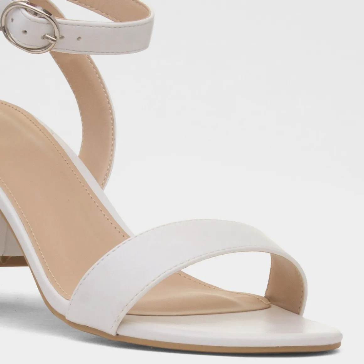 Truffle Lillie Womens White Wider Fit Heel