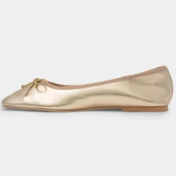 Truffle Penelope Womens Gold Ballerina