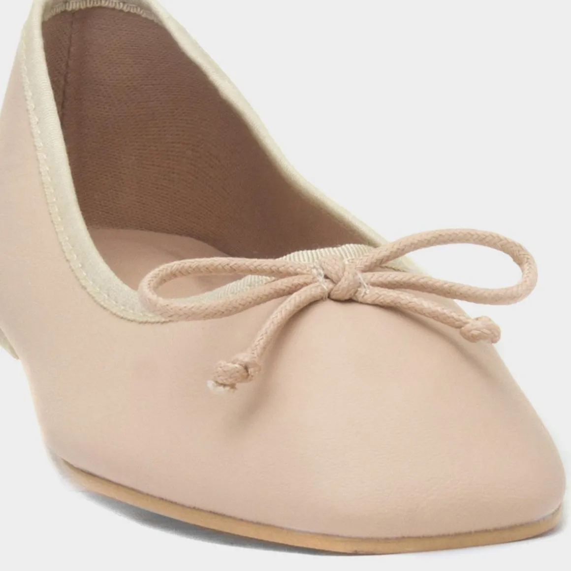 Truffle Penelope Womens Nude Ballerina