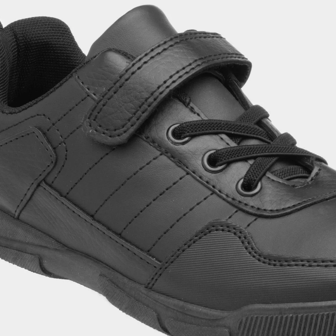 Trux Leo Boys Easy Fasten Black Shoe