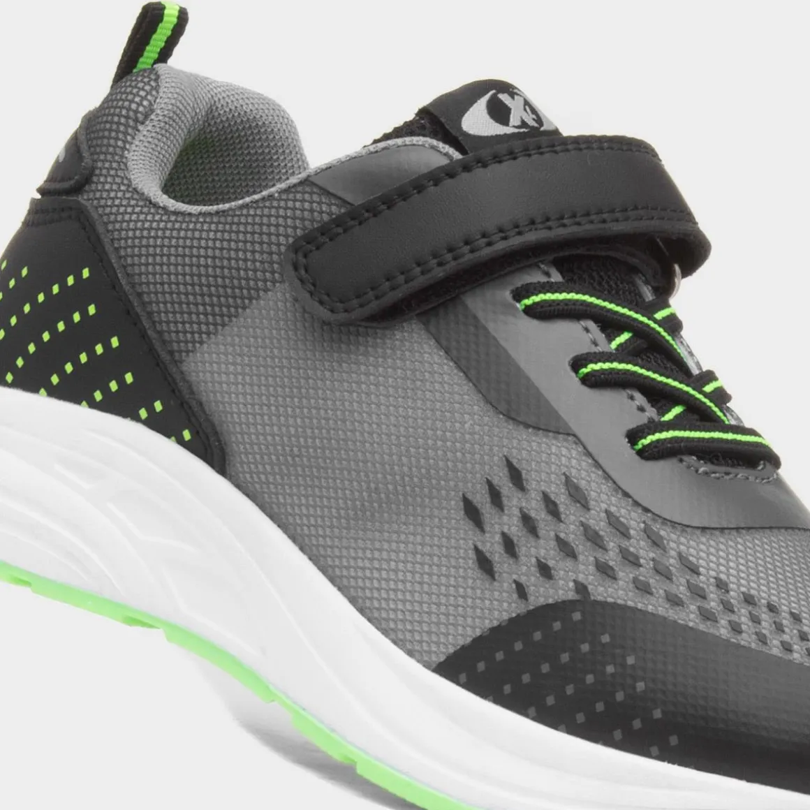 XL Adriatic Kids Black Easy Fasten Trainer