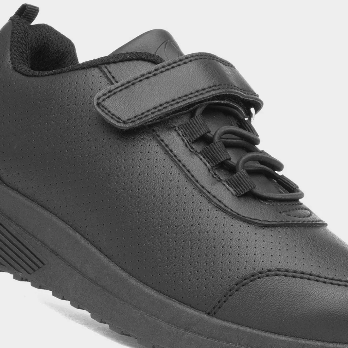 XL Carsington Kids Black Easy Fasten Trainer