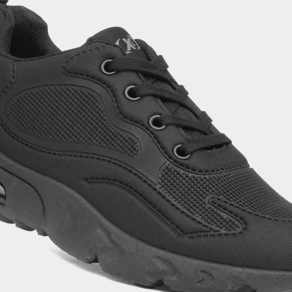 XL Erne Kids Lace Up Trainer