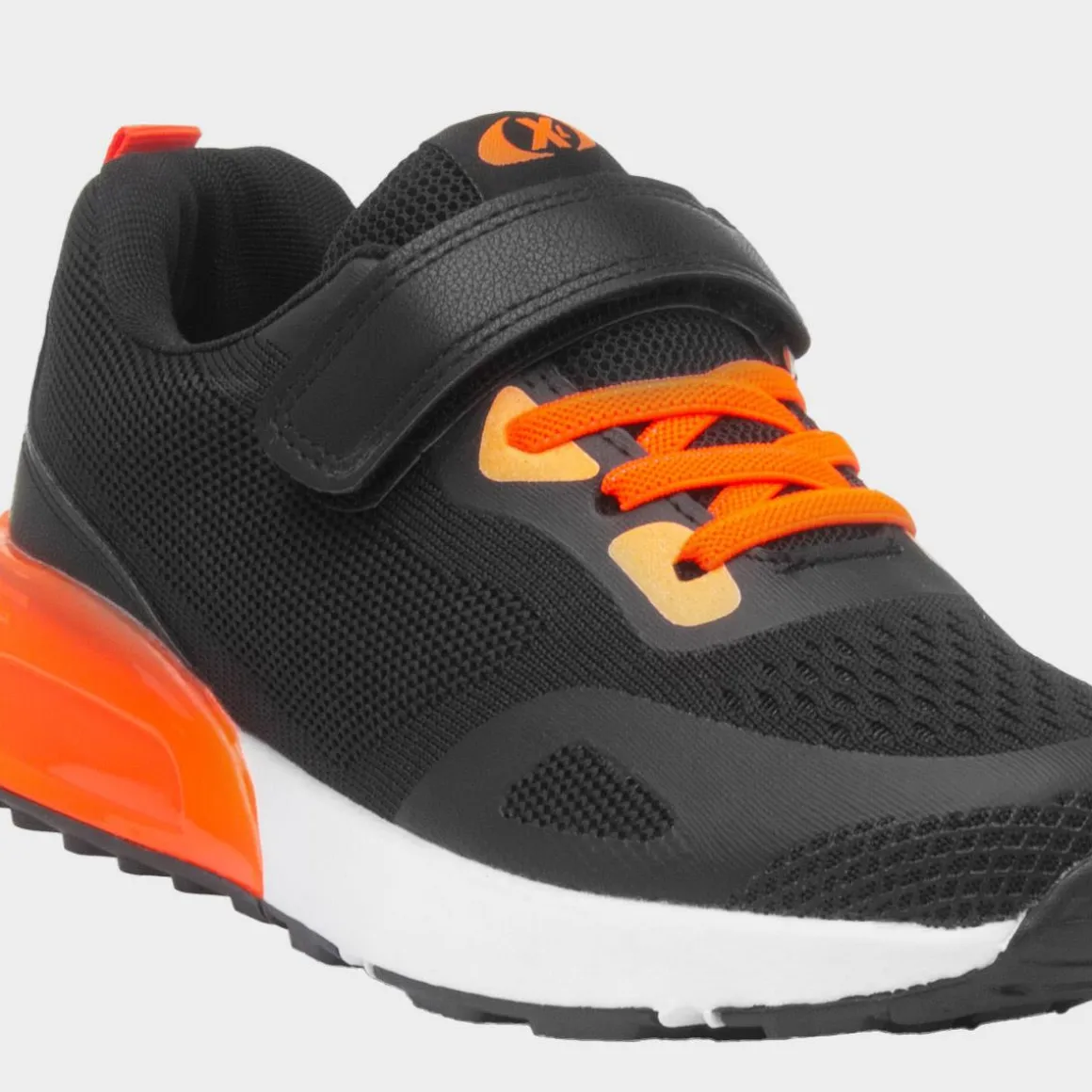 XL Gambia Kids Black & Orange Easy Fasten Trainer