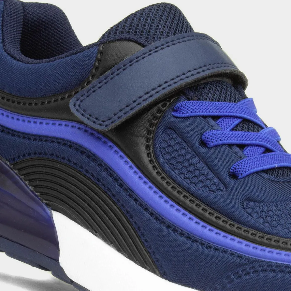 XL Kielder Kids Navy Easy Fasten Trainer